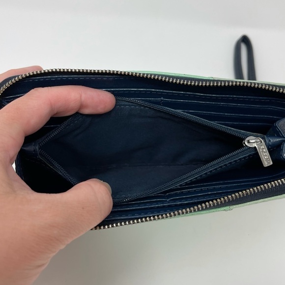 Fossil Wallet Wristlet Clutch Colorblock Leather - Picture 6 of 10